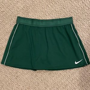Nike Dri Fit Tennis Skirt Medium - Green with white stripe